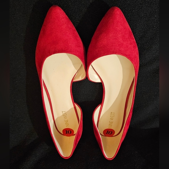 Nine West Red Suede Women's Flat Shoes with Pointed Toes-Size 10M - Picture 4 of 7